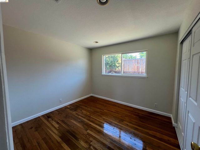 2467 Tanager Cir, Concord, CA 94520