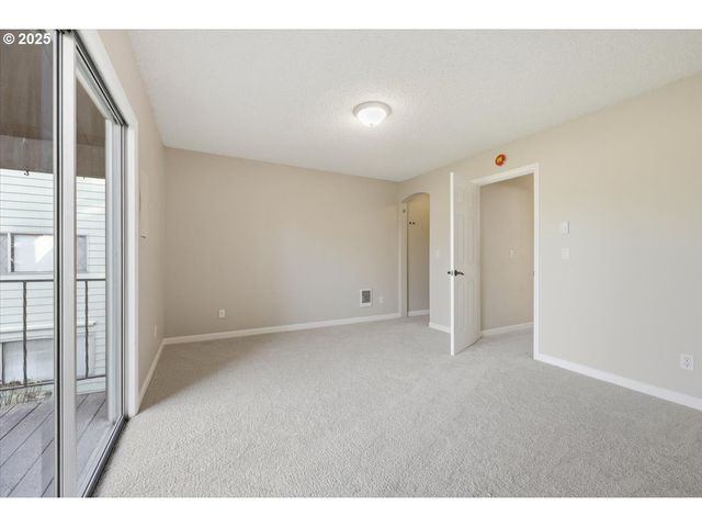 1795 Ne 19TH St, Gresham, OR 97030