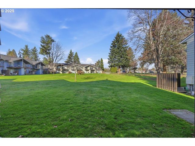 1795 Ne 19TH St, Gresham, OR 97030