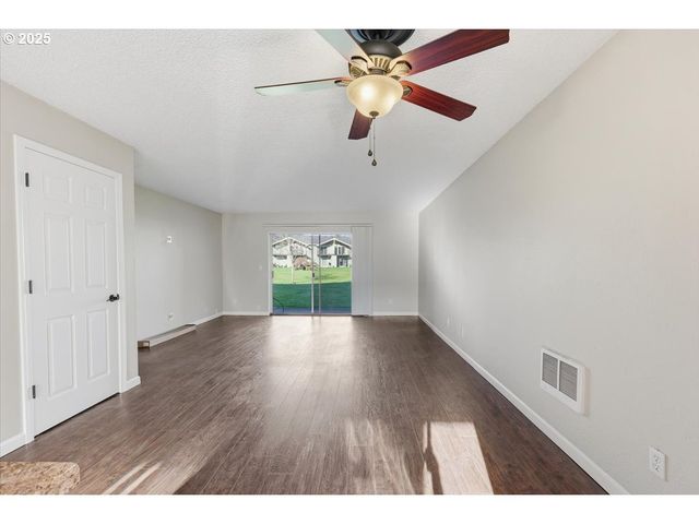 1795 Ne 19TH St, Gresham, OR 97030