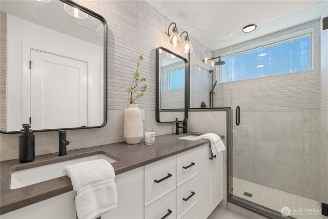2230 B NW 60th Street, Seattle, WA 98107