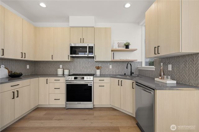 2230 B NW 60th Street, Seattle, WA 98107