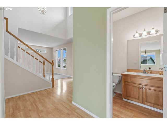 834 VAN BUREN Dr, Salem, OR 97304