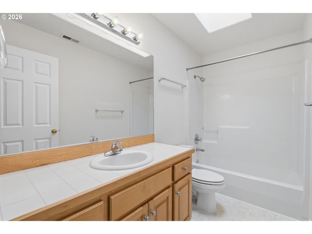834 VAN BUREN Dr, Salem, OR 97304