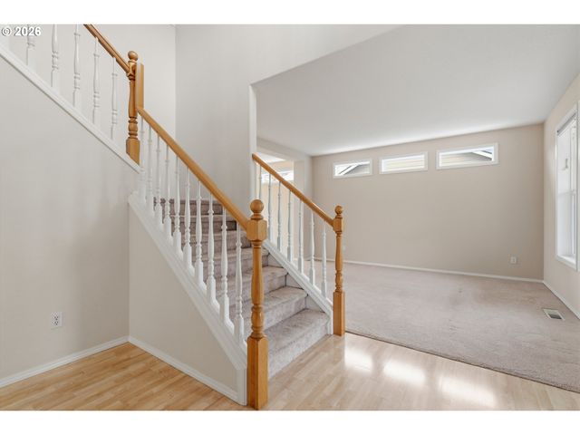 834 VAN BUREN Dr, Salem, OR 97304