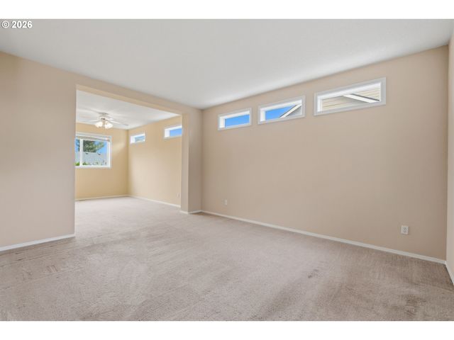 834 VAN BUREN Dr, Salem, OR 97304