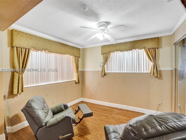1161 NE 202nd St, Miami, FL 33179