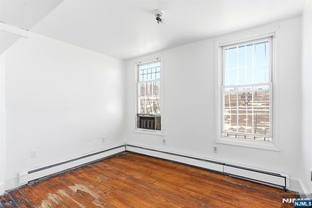 196 Sussex Avenue, Newark, NJ 07103