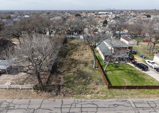 1913 Leroy Road, Dallas, TX 75217