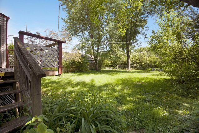 1349 Floresta, Crystal Lake, IL 60014