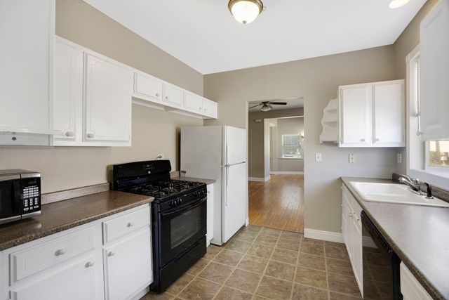 1349 Floresta, Crystal Lake, IL 60014