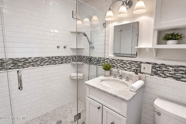 891 Derry Drive, Toms River, NJ 08753
