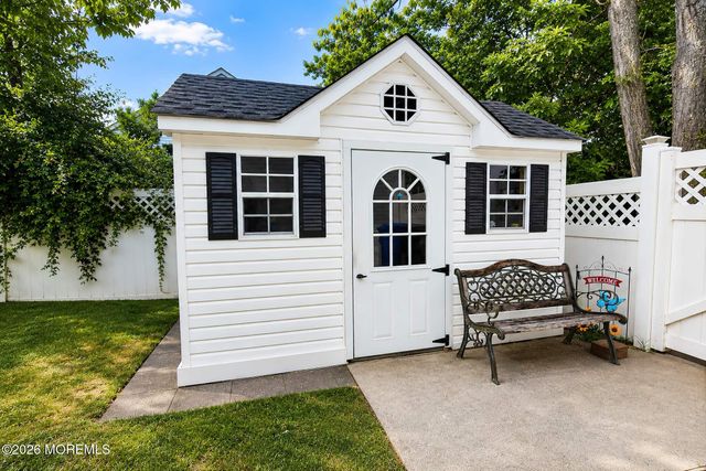 891 Derry Drive, Toms River, NJ 08753