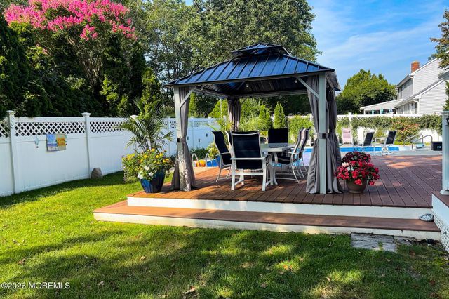 891 Derry Drive, Toms River, NJ 08753