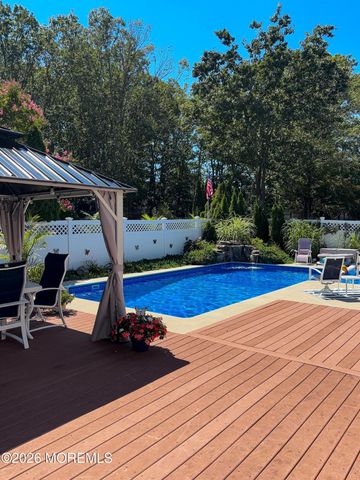 891 Derry Drive, Toms River, NJ 08753