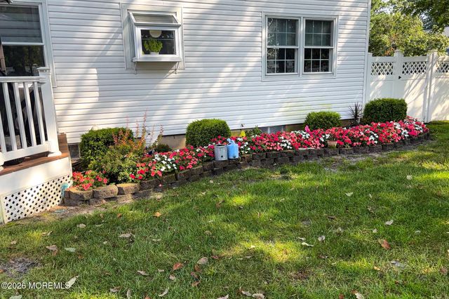 891 Derry Drive, Toms River, NJ 08753