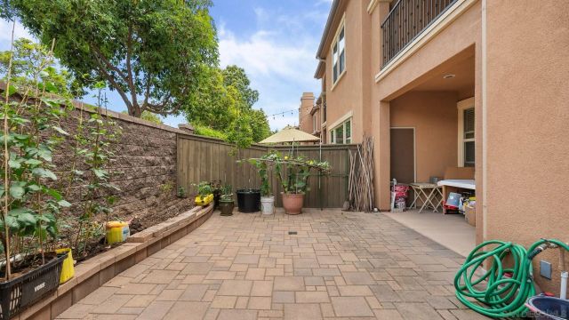 8522 Old Stonefield Chase, San Diego, CA 92127