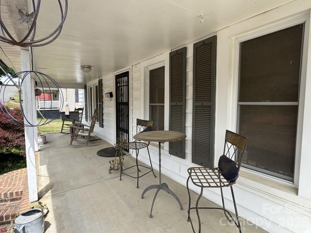 6 First Street, Cramerton, NC 28032