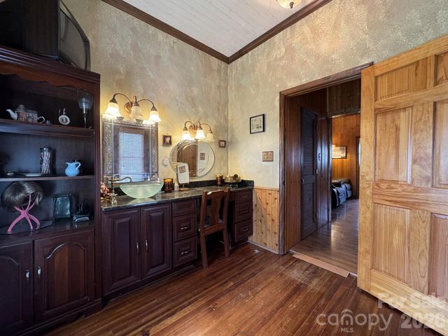 6 First Street, Cramerton, NC 28032