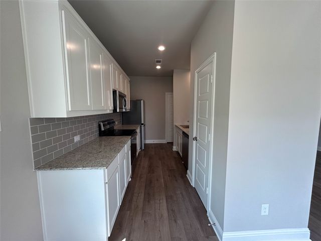 2041 Layla Drive, Waxahachie, TX 75165