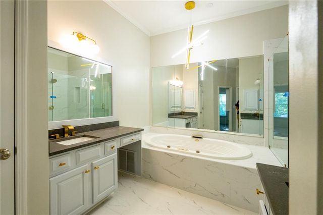 4746 Legacy Cove Lane, Atlanta, GA 30126