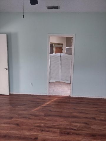 3508 Alexandria Drive, Arlington, TX 76015