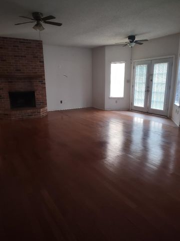 3508 Alexandria Drive, Arlington, TX 76015