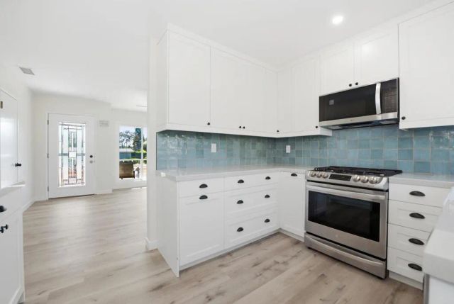 530 S Kalmia Street, Escondido, CA 92025