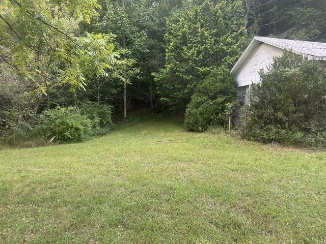 191 NW Roach Cove Road, Hayesville, NC 28904