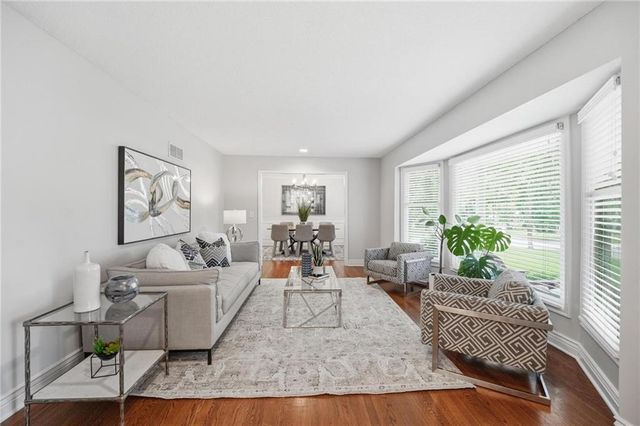 9012 Cherokee Lane, Leawood, KS 66206