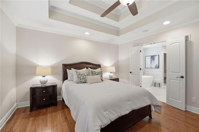 9012 Cherokee Lane, Leawood, KS 66206