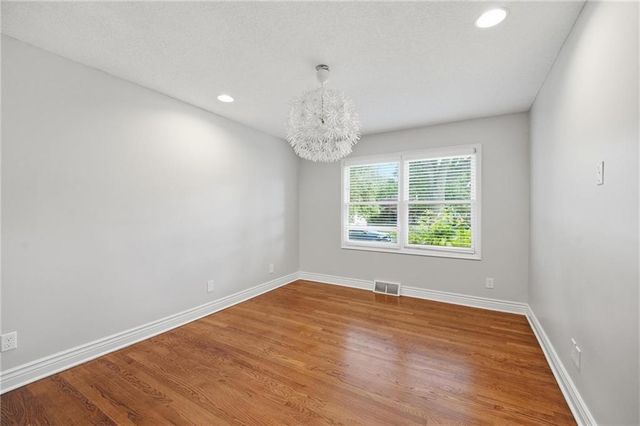 9012 Cherokee Lane, Leawood, KS 66206