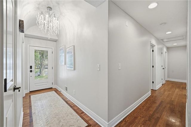 9012 Cherokee Lane, Leawood, KS 66206