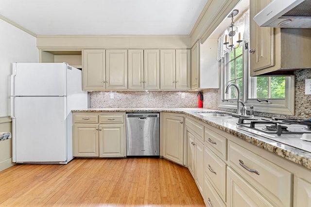 1123 S PARK AVENUE, Neenah, WI 54956