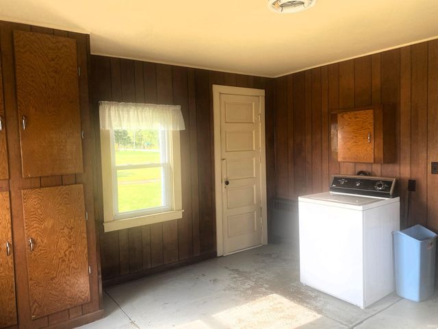 5556 S S.R. 119 Road, Star City, IN 46985