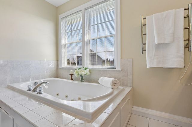 1 Squire Armour Road, Windham, NH 03087