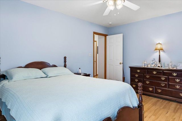 2041 W Buena Vista Street, Springfield, MO 65810