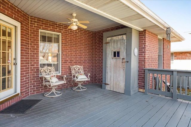 2041 W Buena Vista Street, Springfield, MO 65810