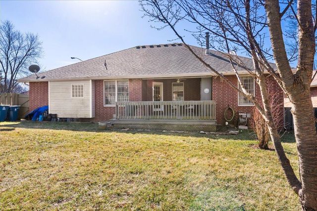 2041 W Buena Vista Street, Springfield, MO 65810