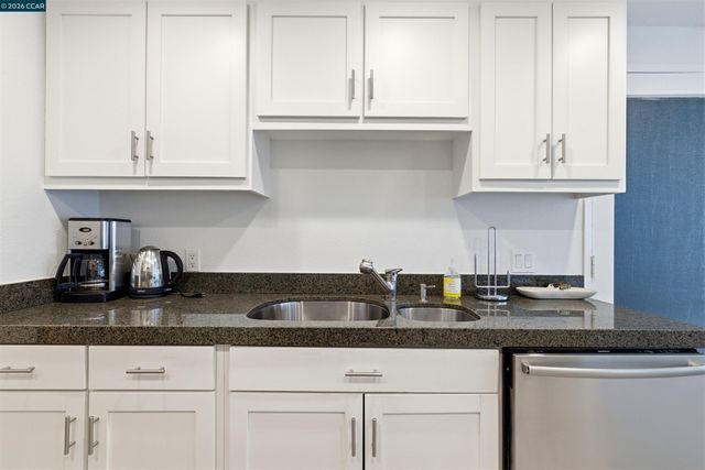 45644 Indian Wells Ln, Indian Wells, CA 92210