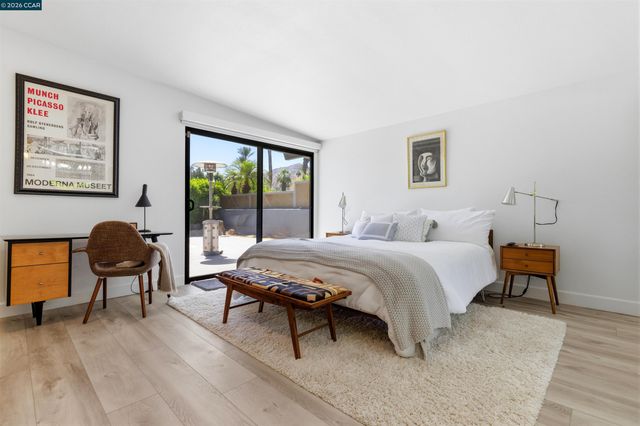 45644 Indian Wells Ln, Indian Wells, CA 92210