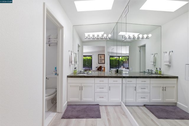45644 Indian Wells Ln, Indian Wells, CA 92210
