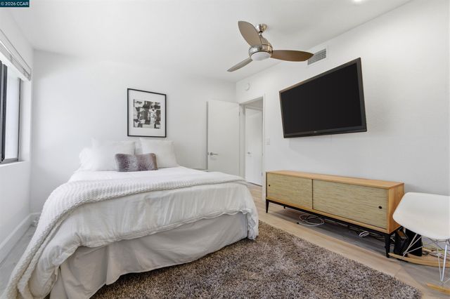 45644 Indian Wells Ln, Indian Wells, CA 92210