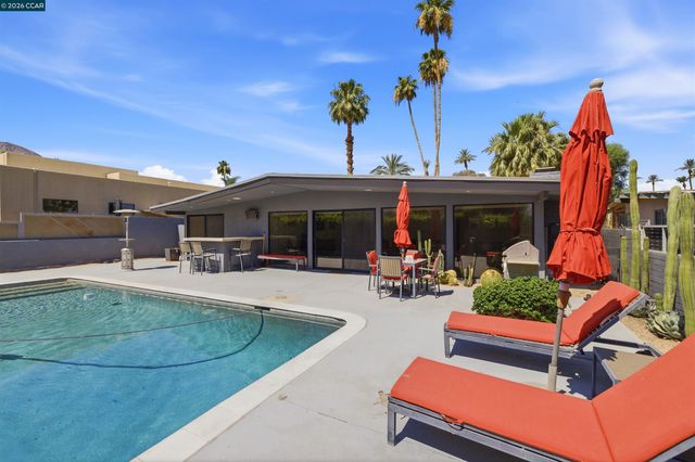 45644 Indian Wells Ln, Indian Wells, CA 92210