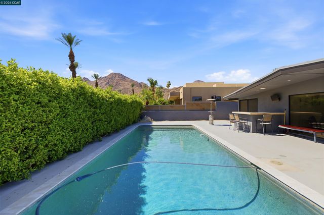 45644 Indian Wells Ln, Indian Wells, CA 92210