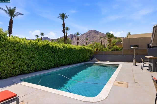 45644 Indian Wells Ln, Indian Wells, CA 92210