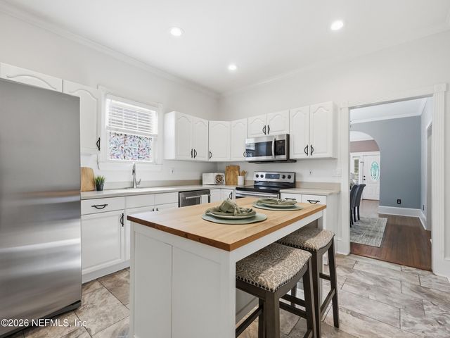 4612 COLLEGE Street, Jacksonville, FL 32205