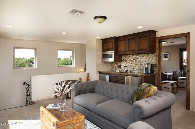 10638 E HEDGEHOG Place, Scottsdale, AZ 85262