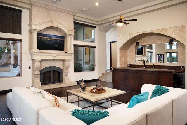 10638 E HEDGEHOG Place, Scottsdale, AZ 85262