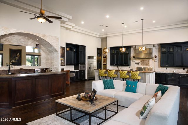 10638 E HEDGEHOG Place, Scottsdale, AZ 85262